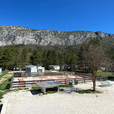 Mobilhome Comfort A La Montagne Saint-Auban  المظهر الخارجي الصورة