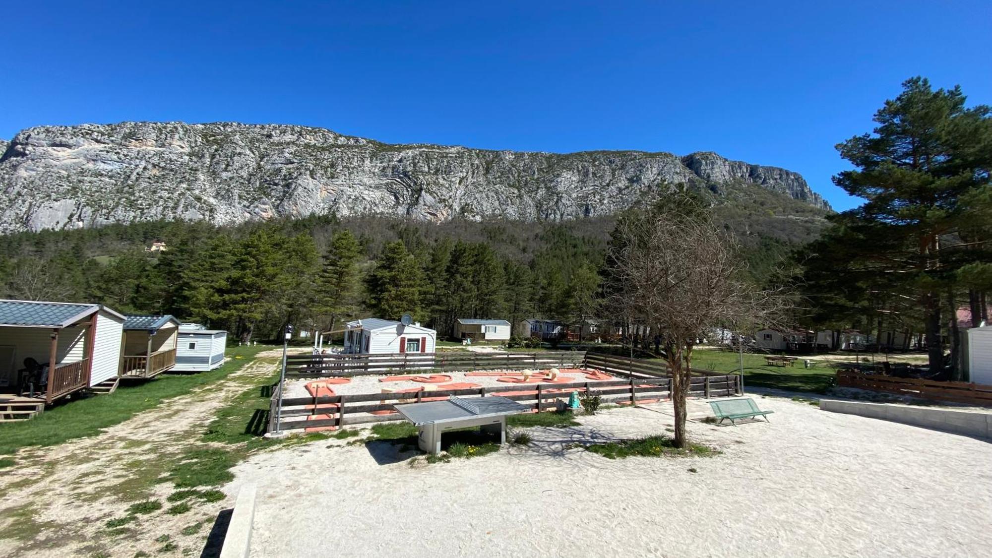 Mobilhome Comfort A La Montagne Saint-Auban  المظهر الخارجي الصورة